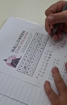 Halloween code breaker